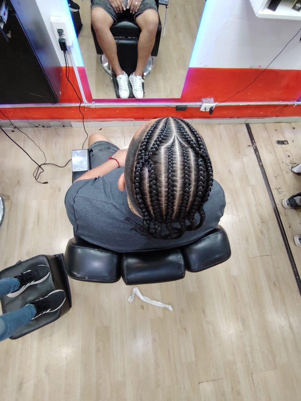 Trenzas realizadas en Barbería California